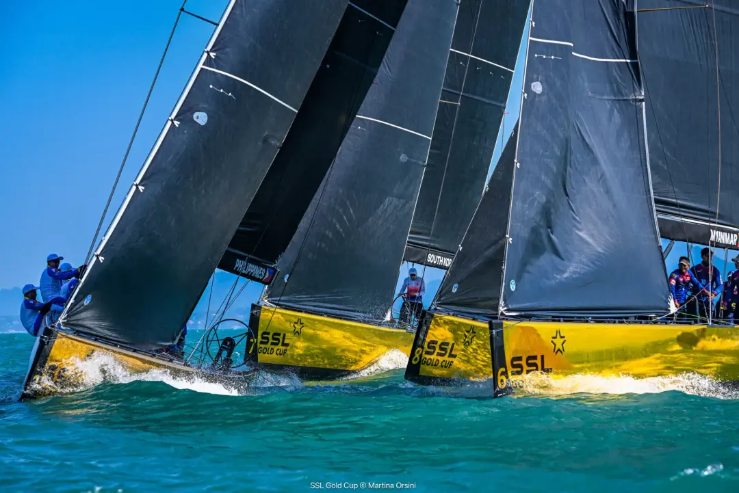 Momentum Swing Showdown